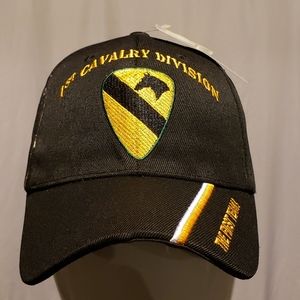 MILITARY U.S. ARMY 1st CAVALRY DIVISION HAT